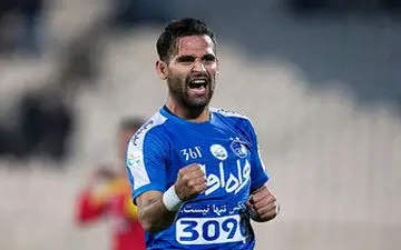  قلعه نویی به دنبال جذب مدافع سابق استقلال!