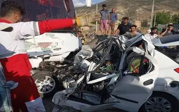15 مصدوم و ۶ جان‌باخته بر اثر تصادف در محور ایلام- کرمانشاه
