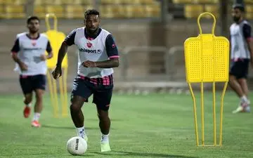 
تصمیم مهم گل محمدی برای لوکادیا 