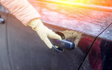 اگر در روزهای شیوع کرونا خودرو خرید فروش کرده‌اید، این مطلب را بخوانید
