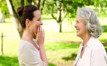  برای جذب مادرشوهر چه کنیم؟ | با این قوانین طلایی مادرشوهرت رو جادو کن!