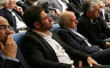 رضا گلزار در گوش حسن روحانی چه زمزمه کرد؟