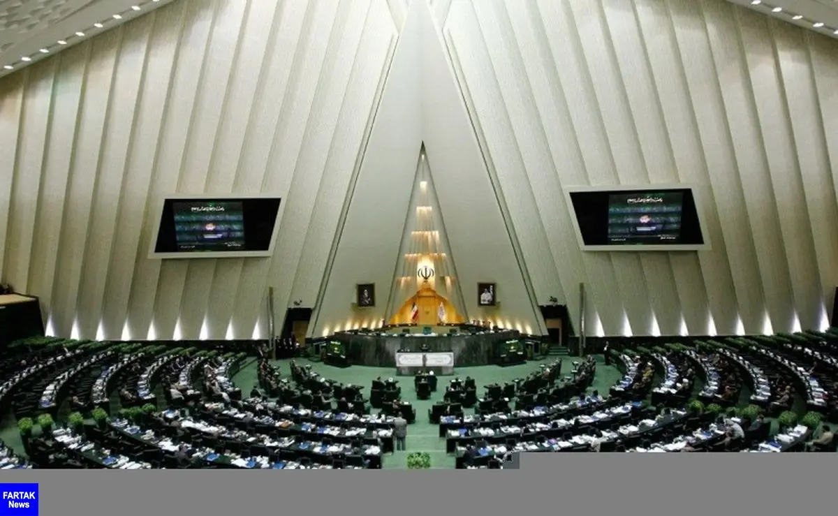 شفافیت آرای نمایندگان در حصار دوگانگی