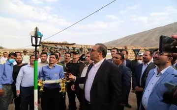 مشعل گاز در روستای چم‌روته سیروان روشن شد