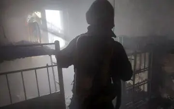 دانشجویان دختر در میان دود و آتش/ ماجرای آتش سوزی در خوابگاه  رشت چه بود؟