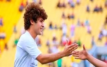 

هافبک عراقی رسماً به تراکتور پیوست +عکس
