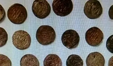 کشف ۳۰ قطعه سکه ساسانی و سلوکی در یک بسته پستی در فرودگاه کرمانشاه