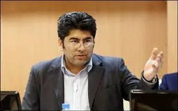 شوراها اشتباهات شهرداری ها را توجیه نکنند/مردم نظارت مستمر داشته باشند