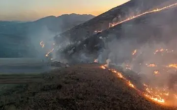۲۰ هکتار از مراتع روستایی سقز طعمه حریق شد