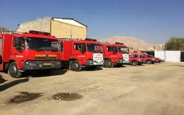 گزارش تصویری/ مانور ماشین‌آلات و تجهیزات ستاد برفی‌روبی شهرداری کرمانشاه