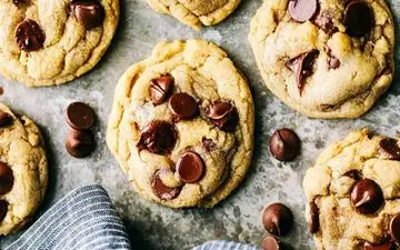 طرز تهیه کوکی شکلات چیپسی خانگی؛ خوشمزه و ترد + آموزش ویدئویی