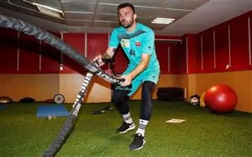 
ستاره متعصب پرسپولیس: همیشه آماده بازی هستم/ هدف فقط قهرمانی!