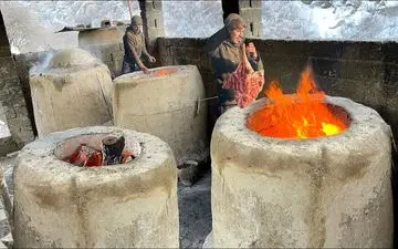 سفر به روستای کوهستانی ازبکستان و تماشای پخت 80 کیلو بره به روشی خاص! + ویدئو
