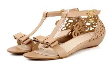 پوشیدن صندل در تابستان ضرر دارد