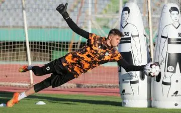 اتفاق شگفت‌انگیز: گلر پرسپولیسی جای گوهری