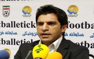  من به کسی که باعث محرومیت پرسپولیس شد، لقب خائن را می‌دهم !