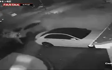 سرقت مرسدس ‌بنز در چند ثانیه ! + فیلم