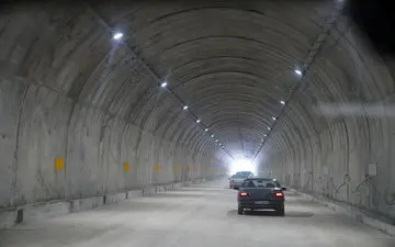 افتتاح تونل شمالی حیران موجب کاهش بار ترافیکی جاده اردبیل _ آستارا شد