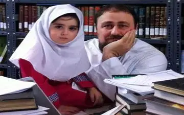 تصویری از سید حسن خمینی در کنار فرزندانشان