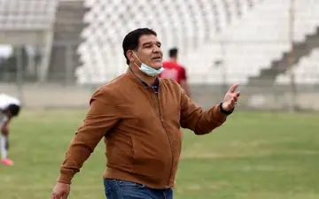 مهاجری سرمربی مس کرمان: نمی دانم چرا در بازی های لیگ یک تا این حد فریاد وجود دارد
