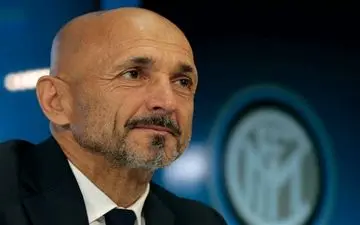 تمجید سرمربی اینتر از سردار آزمون