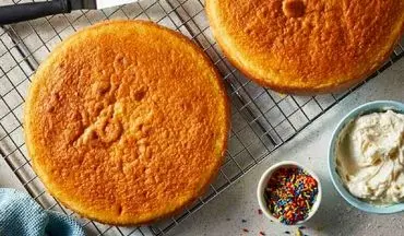 راز پخت یک کیک ساده و خوشمزه: طرز تهیه مرحله به مرحله