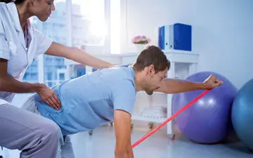 ورزش کردن بر کاهش درد در بیماران سرطانی تاثیری دارد؟

