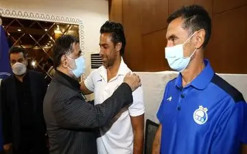 برگزاری جلسه مدیران ارشد باشگاه استقلال با کادر فنی و بازیکنان