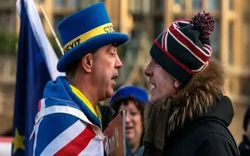 ایندیپندنت گزارش داد افزایش تنش سیاسی در بریتانیا در آستانه رای گیری برگزیت در پارلمان