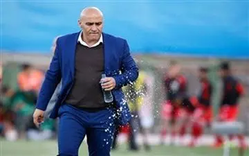 منصوریان:به هیچ وجه دیدار با تراکتورسازی را فدای لیگ قهرمانان آسیا نمی‌کنیم