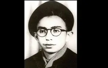 ماجرای پیش‌گویی یکی از عرفای مشهد درباره رهبر انقلاب +فیلم 