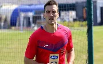 مهاجم پرسپولیس نیامده با مشکل روبرو شد