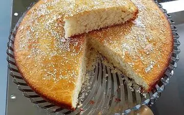 کیک نارگیلی بسیار خوشمزه و پرطرفدار رو این طوری درست کن!