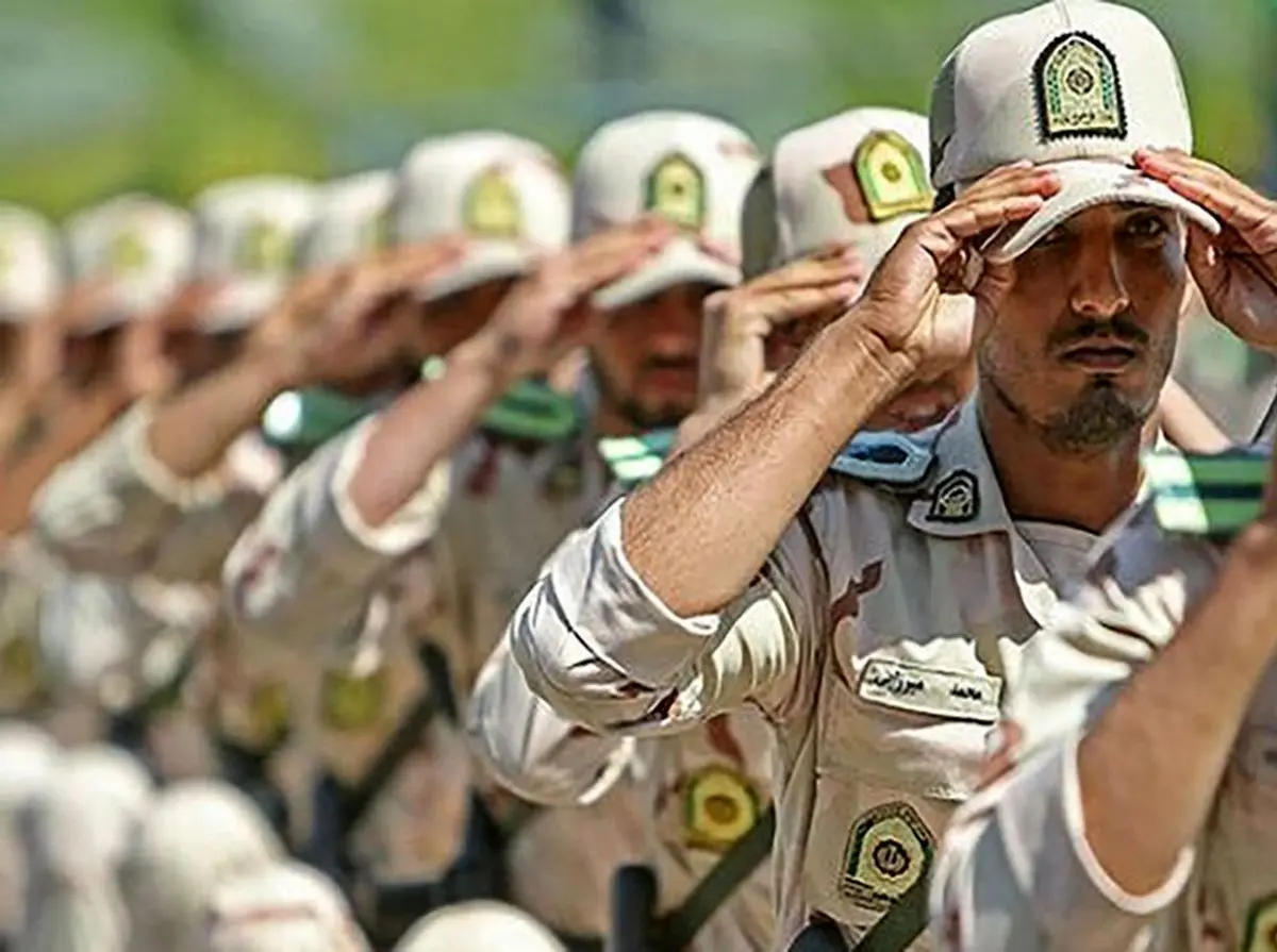   خبر خوش برای سربازان / یک ماه کسری خدمت و یک درجه بیشتر برای سربازان ماهر 