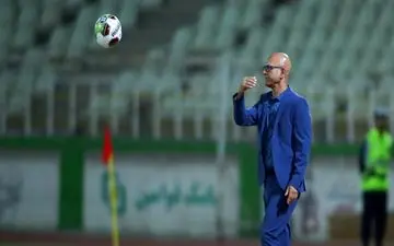 مربی جدید سپاهان مشکلی برای همراهی تیم در هفته اول نداشت