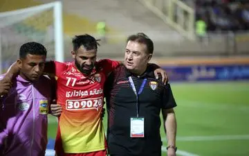  هافبک جوان فولاد: انگار با کامیون تصادف کردم!