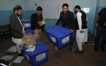 وزرای کشور و دفاع افغانستان انتخابات امروز را موفقیت‌آمیز خواندند