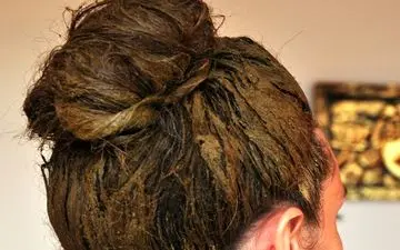 چگونه از حنا بدون رنگ شدن مو استفاده کنیم؟| چند ترفند جالب برای رنگ ندادن حنا