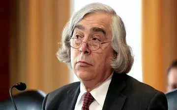 وزیر انرژی سابق آمریکا: وقت برای دیپلماسی با ایران رو به اتمام است
