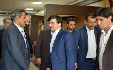 سفر عبدالحمید احمدی معاون فرهنگی و توسعه ورزش همگانی وزارت ورزش و جوانان به کرمانشاه به روایت تصویر
