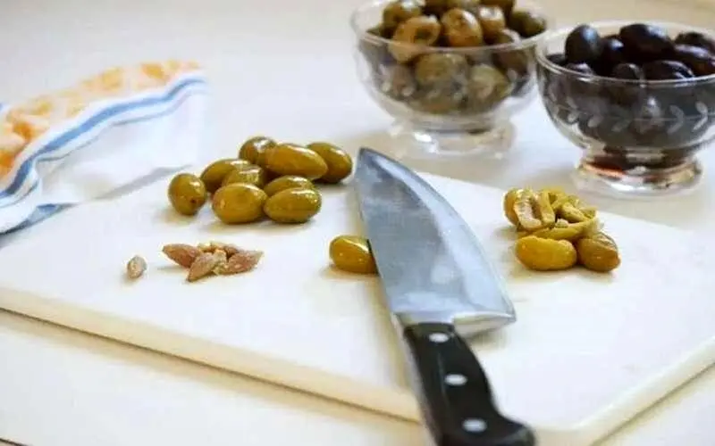 خواص شگفت‌انگیز هسته زیتون که نمی‌دانید