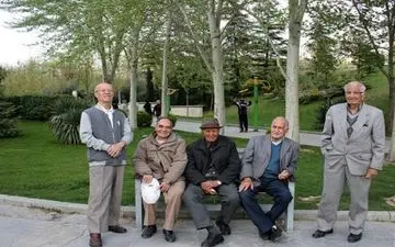 معاون وزارت بهداشت: خدمات ویژه برای بازنشستگان در مراکز درمانی دولتی آغاز شد