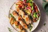 طرز تهیه جوجه کباب اسلوکی؛ کباب یونانی خوشمزه با طعمی بی‌نظیر
