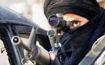 تصویری از نیلوفر رجایی فر، بازیگر نقش الیزابت در پایتخت