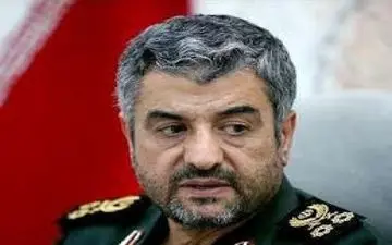 نصف جمعیت ایران قبل از انقلاب اسلامی زیر خط فقر بودند