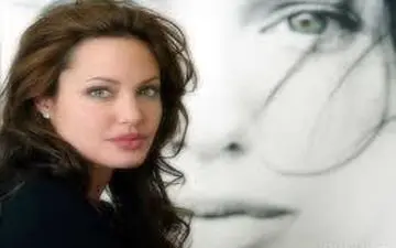 آنجلینا جولی پیشنهاد داده بود برای دستگیری جنایتکار آفریقایی طعمه شود