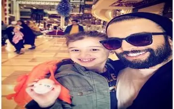 سلفی بنیامین بهادری و دخترش در یک هتل مجلل در مشهد (عکس)