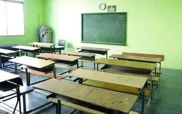 اولیای دانش آموزی معلمی را به باد کتک گرفت