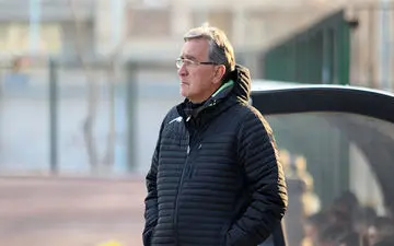 راهکار پرفسور برای رویارویی با جادوگر + عکس