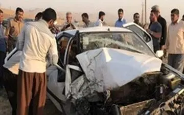 مصدومیت ۶ مسافر به دلیل برخورد مینی‌بوس با ۲ سواری پژو در اصفهان